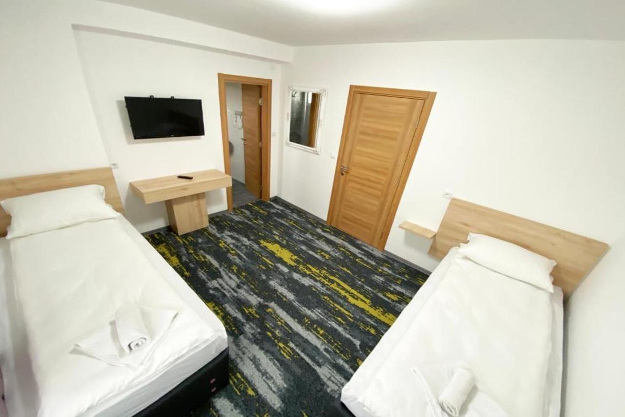 Hotel Suljovic Ilidža Екстериор снимка